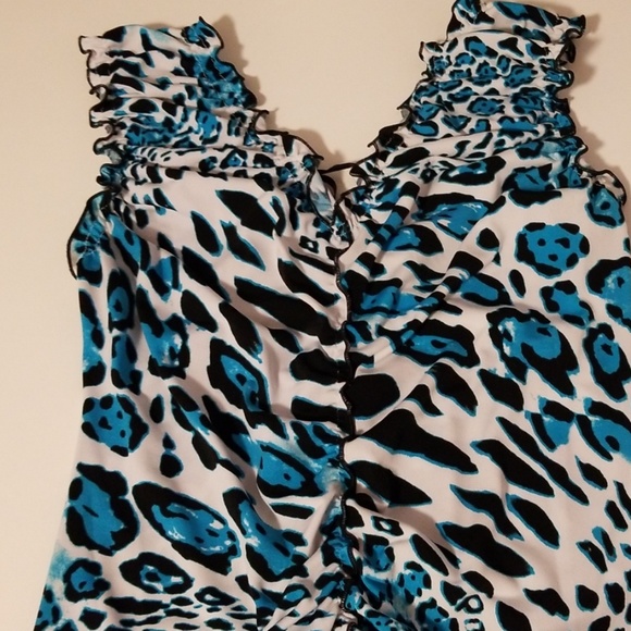 Top - Picture 5 of 8